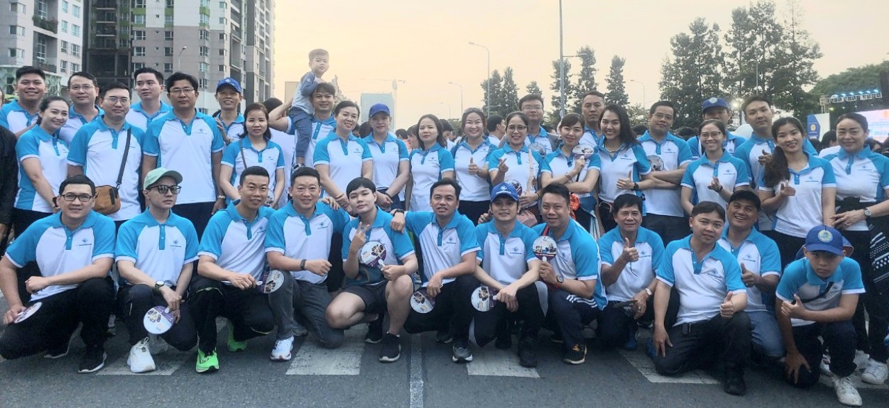 SAIGONBANK tham gia Chương trình đi bộ “Triệu bước chân, một tấm lòng” do Liên đoàn lao động Thành phố Hồ Chí Minh tổ chức