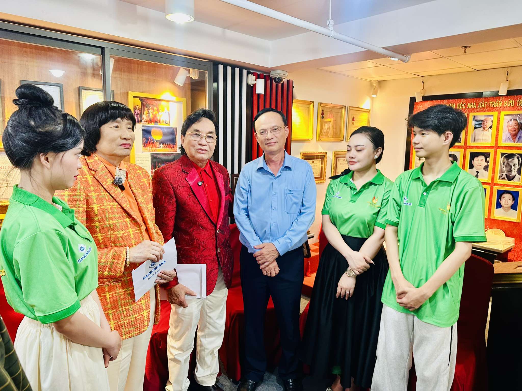 Minh Vương, Thanh Tuấn trút hết nỗi niềm với 3 thí sinh chung kết xếp hạng 