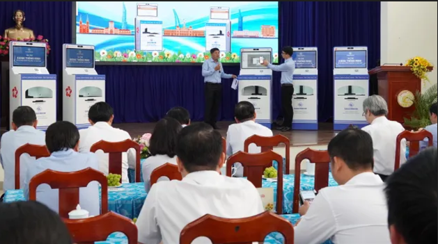 Ra mắt hệ thống kiosk thông minh giúp người dân tự thực hiện sao y